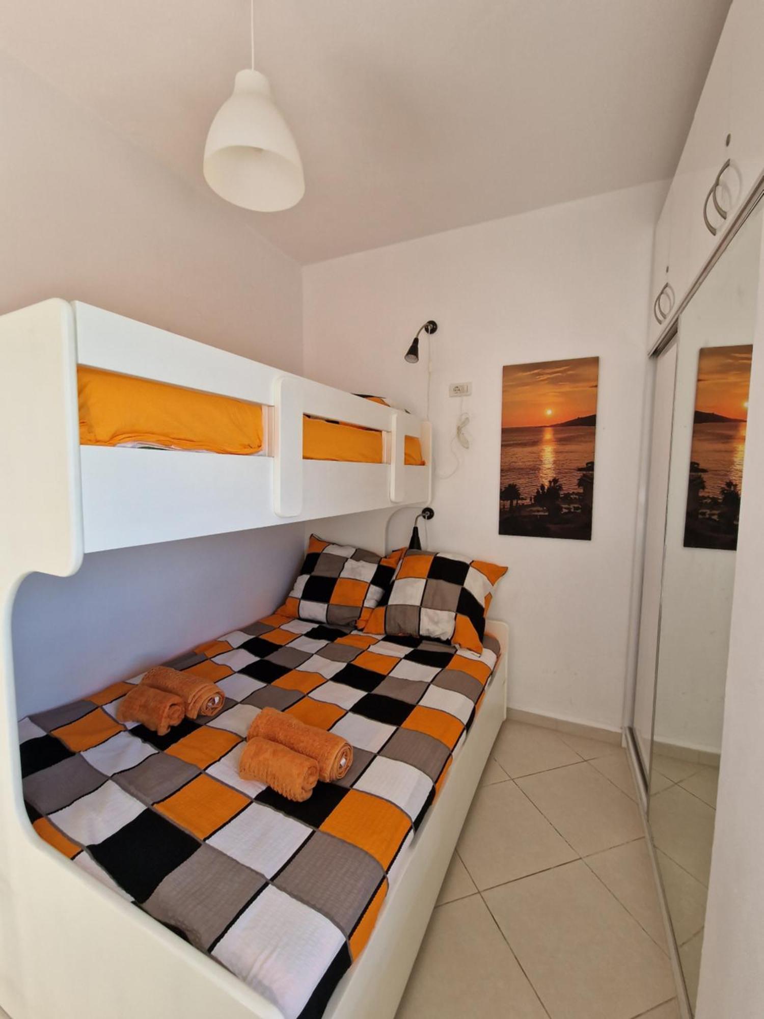 Orange Corner Apartment Sarandë Exteriér fotografie